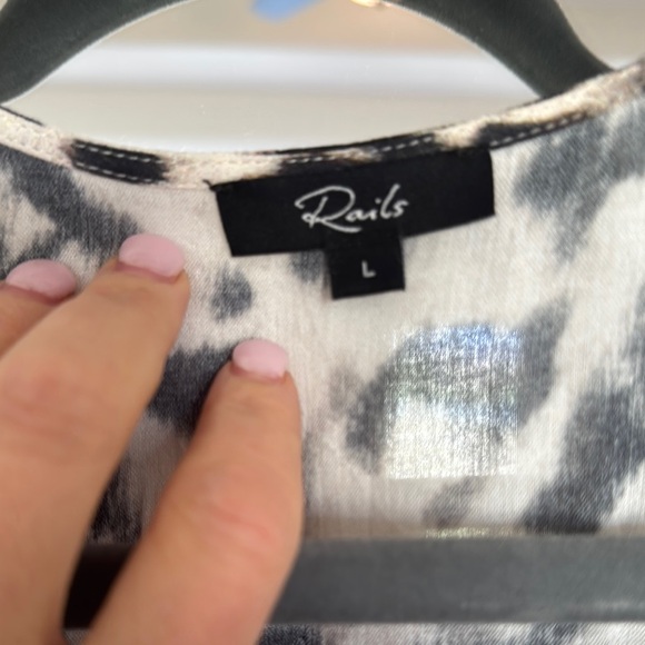 Rails Siera Animal Print Short Sleeve Dress - Picture 5 of 8